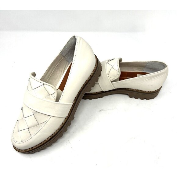 Dolce Vita Aubree NWOB Flat Lug Sole Loafer Size 7 Cream Summer - Picture 4 of 11